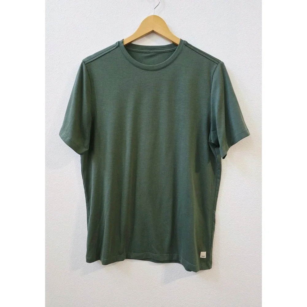 Vuori Men's Short Sleeve T Shirt Size Medium Green Stretch Athleisure